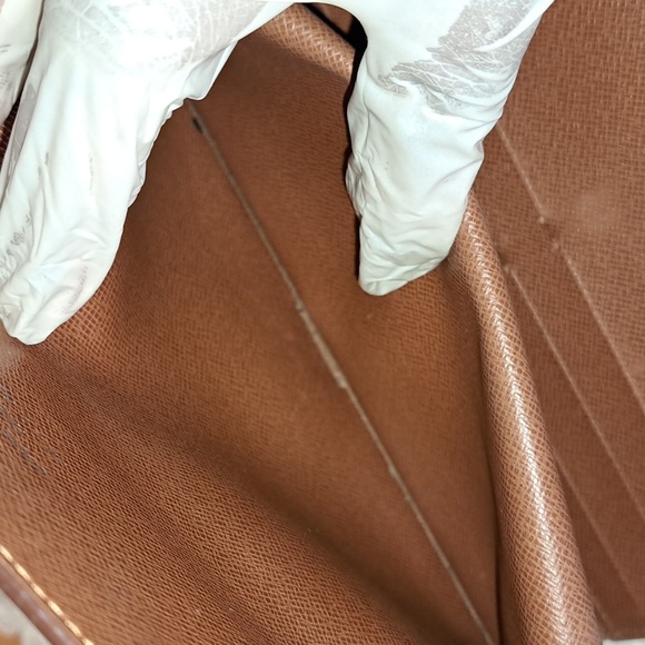 Louis Vuitton Porte Tresor International Long Wallet - Picture 13 of 14